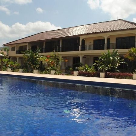 Lombok Beach Hotel Montongbuwoh Extérieur photo
