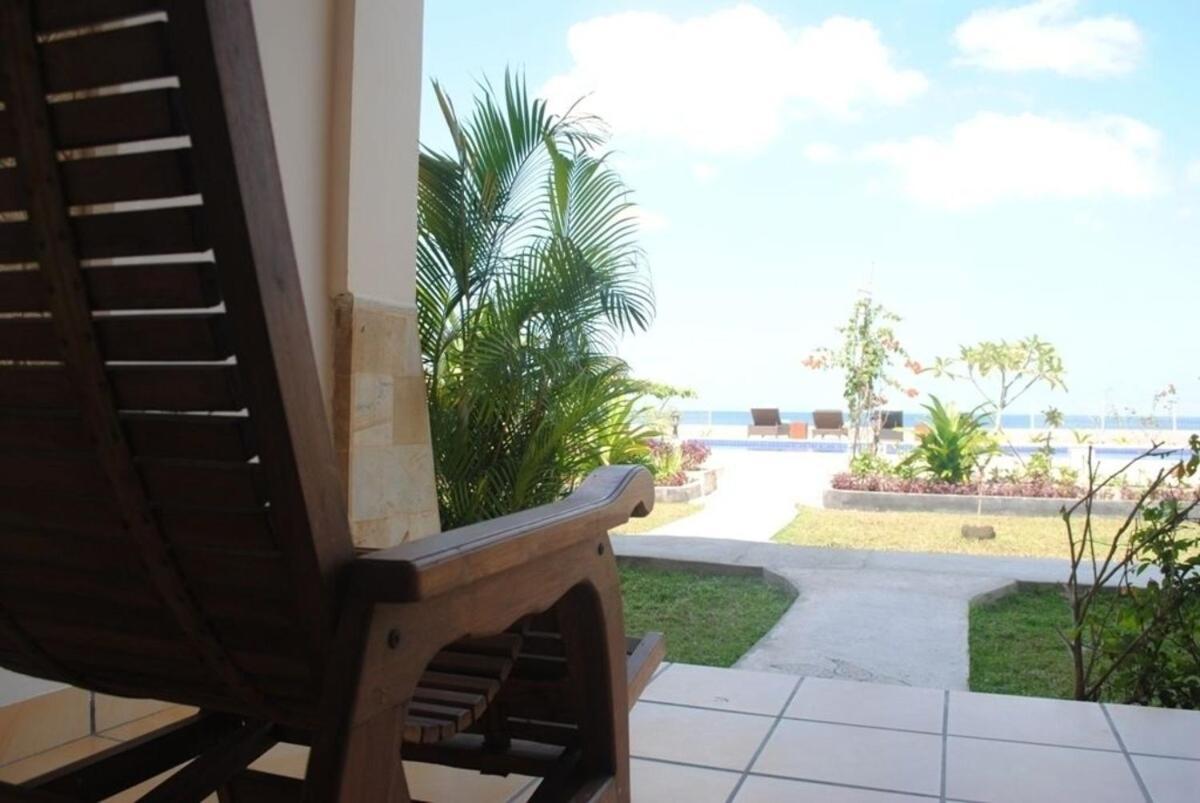 Lombok Beach Hotel Montongbuwoh Extérieur photo