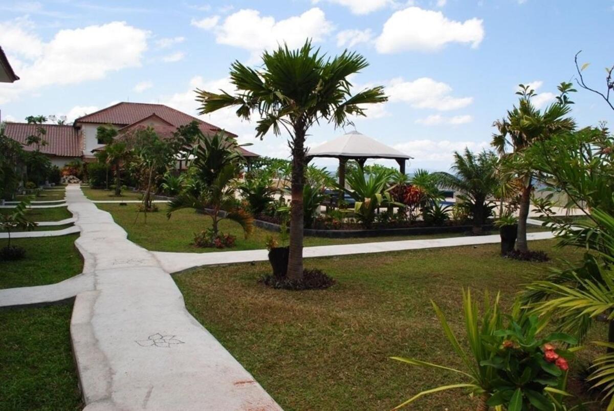 Lombok Beach Hotel Montongbuwoh Extérieur photo